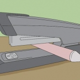 Recuperando um grampeador atolado