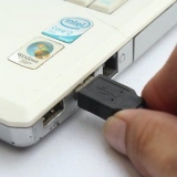 Corrigir uma tecla travada no teclado