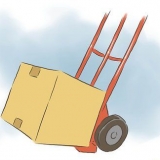 Carregando uma van em movimento