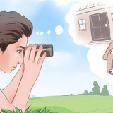 Secretamente deixando um amigo em sua casa