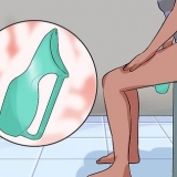 Usando um mictório feminino