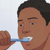 Certifique-se de que seu hálito não cheira mais a cigarro