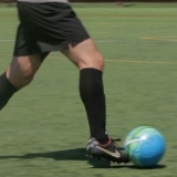 Aprenda a driblar bem como jogador de futebol