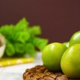 Fritar tomates verdes