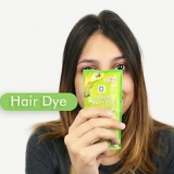 Tingindo as raízes do cabelo