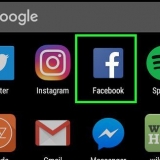 Adicionar alguém à lista não acessível no facebook