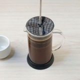 Fazendo café gelado