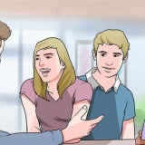 Esconda seus sentimentos por um colega