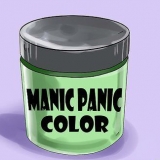 Pinte seu cabelo com tintura de cabelo manic panic