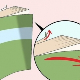 Escolhendo entre um livro de bolso e um livro de capa dura