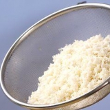 Fazendo arroz de coco