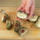 Combine ervas e especiarias com legumes