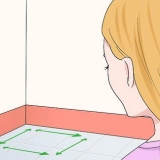Instalação de tubos e ralos em um banheiro