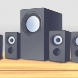 Colocar ou instalar alto-falantes