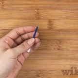 Fazendo cola para unhas