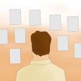 Não mais, mas trabalhando de forma mais inteligente