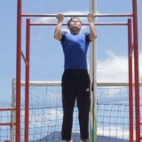 Fazendo pull ups para iniciantes