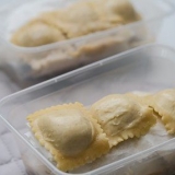 Preparando o ravióli