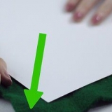 Escrevendo com uma caneta de pena