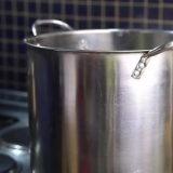 Cozinhar caranguejo de neve