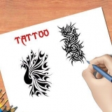 Prática de tatuagem