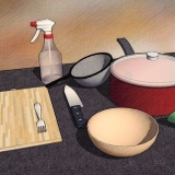 Faça spray de pulgas com suco de limão
