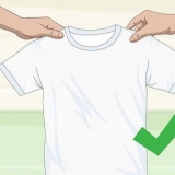 Usando corante alimentar para a técnica de tie-dye