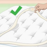 Evite que os lençóis escorreguem da cama