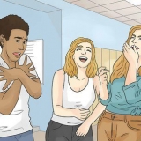 Faça as pessoas gostarem de você imediatamente