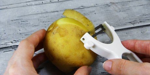 Pique as batatas