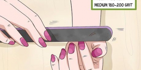 Cortar unhas de acrílico