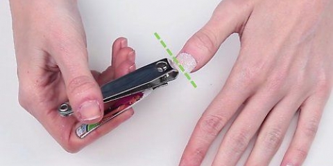 Remova as unhas de acrílico