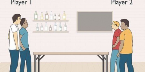 Jogando beer pong
