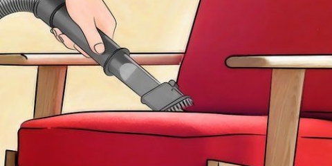 Limpeza de estofados com limpador a vapor