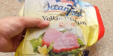 Prepare bifes de atum congelados