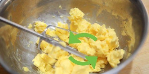 Fazendo o recheio de creme de manteiga