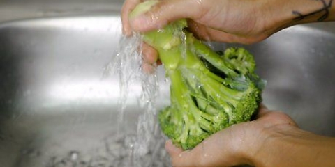 Brócolis no vapor sem cesta de cozimento a vapor