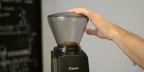 Fazendo caffè macchiato