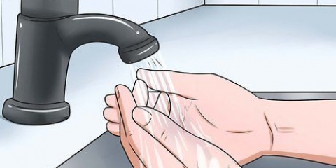Tirar as lentes de contato