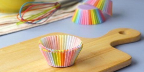 Assar cupcakes sem uma forma de cupcake