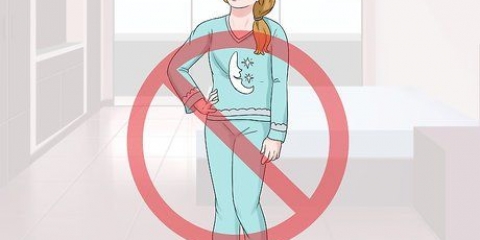 Ficar acordado a noite toda durante uma festa do pijama