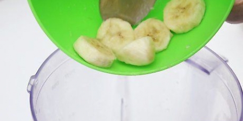 Fazendo um milk-shake de banana