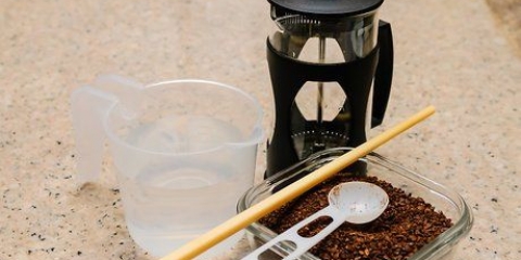 Fazendo um expresso com uma cafeteira