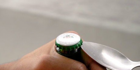 Abrindo uma garrafa sem abridor de garrafas