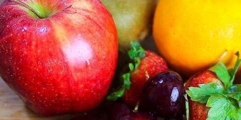 Fazendo uma salada de frutas