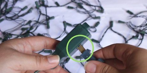 Decorando uma árvore de natal
