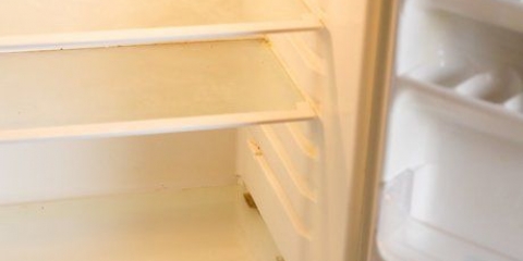 Limpando uma geladeira