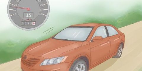 Conduzir uma curta distância com um pneu furado
