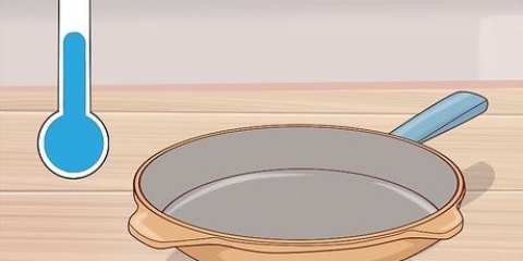 Limpando uma panela le creuset