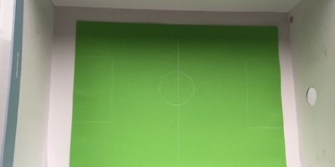 Fazendo uma mini mesa de futebol de uma caixa